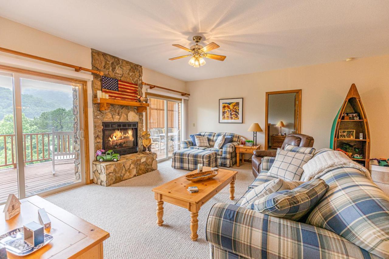 Condo With Stunning Mountain And 6Th Green Views Near Harrahs Cherokee Bryson City Whittier Buitenkant foto